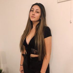 Meet your Posher, Abbey